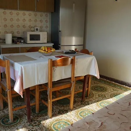 Santa Monica Prestige