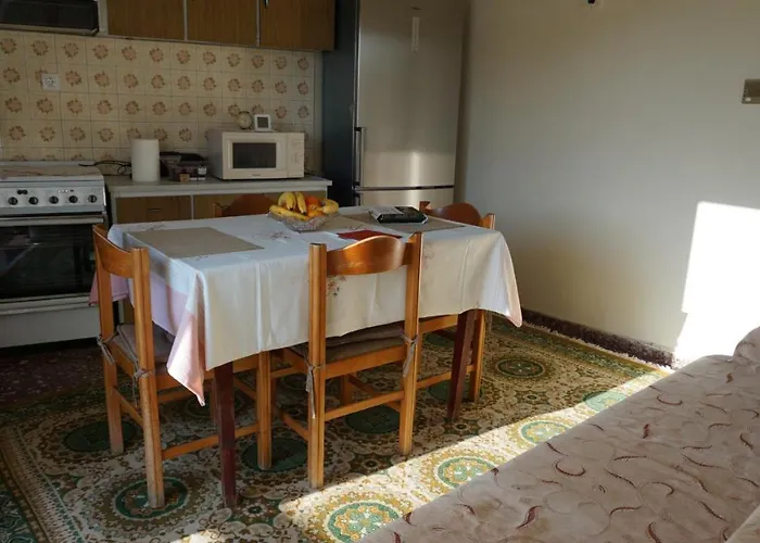 Santa Monica Prestige